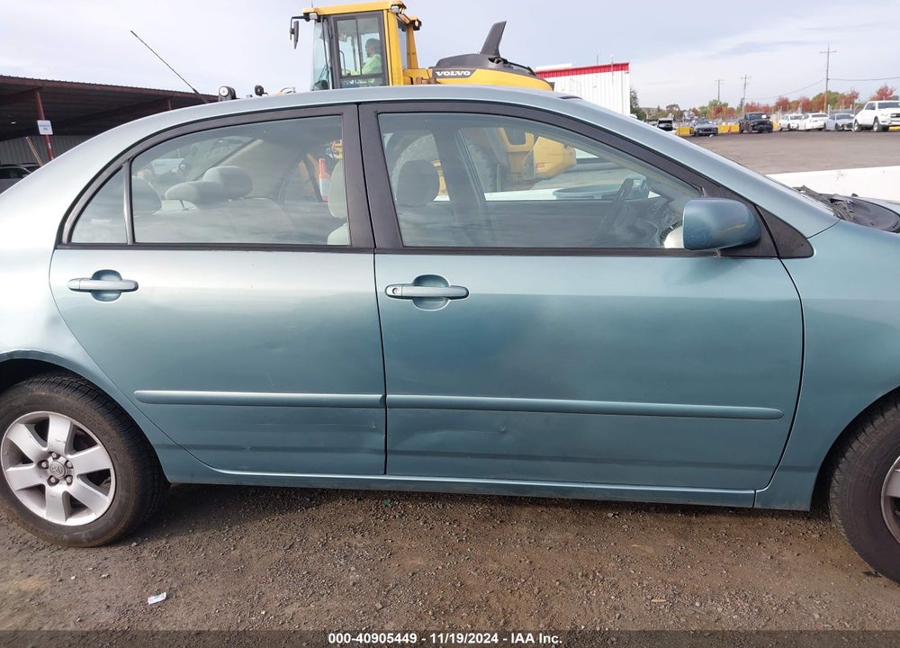 2005 TOYOTA COROLLA LE VIN: 1NXBR32E85Z424014