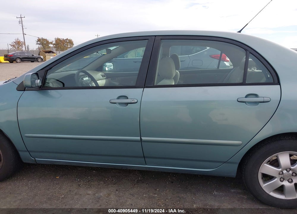 2005 TOYOTA COROLLA LE VIN: 1NXBR32E85Z424014