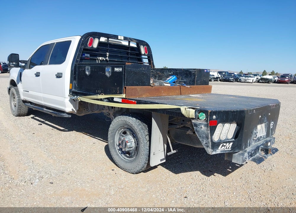2019 FORD F-350 CHASSIS XL VIN: 1FD8W3FT3KEG48342