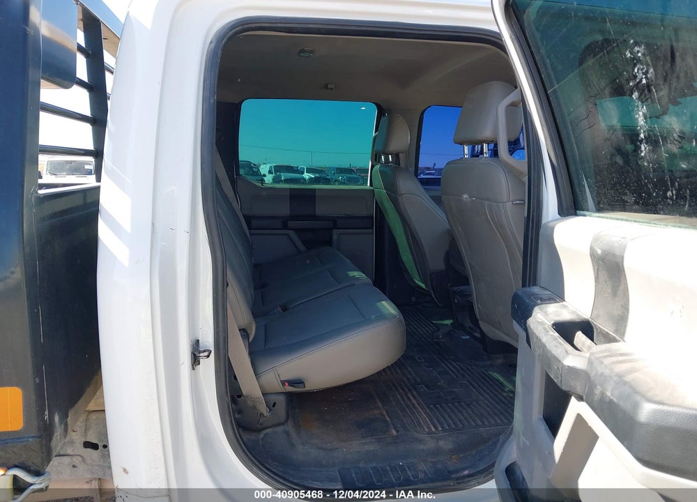 2019 FORD F-350 CHASSIS XL VIN: 1FD8W3FT3KEG48342