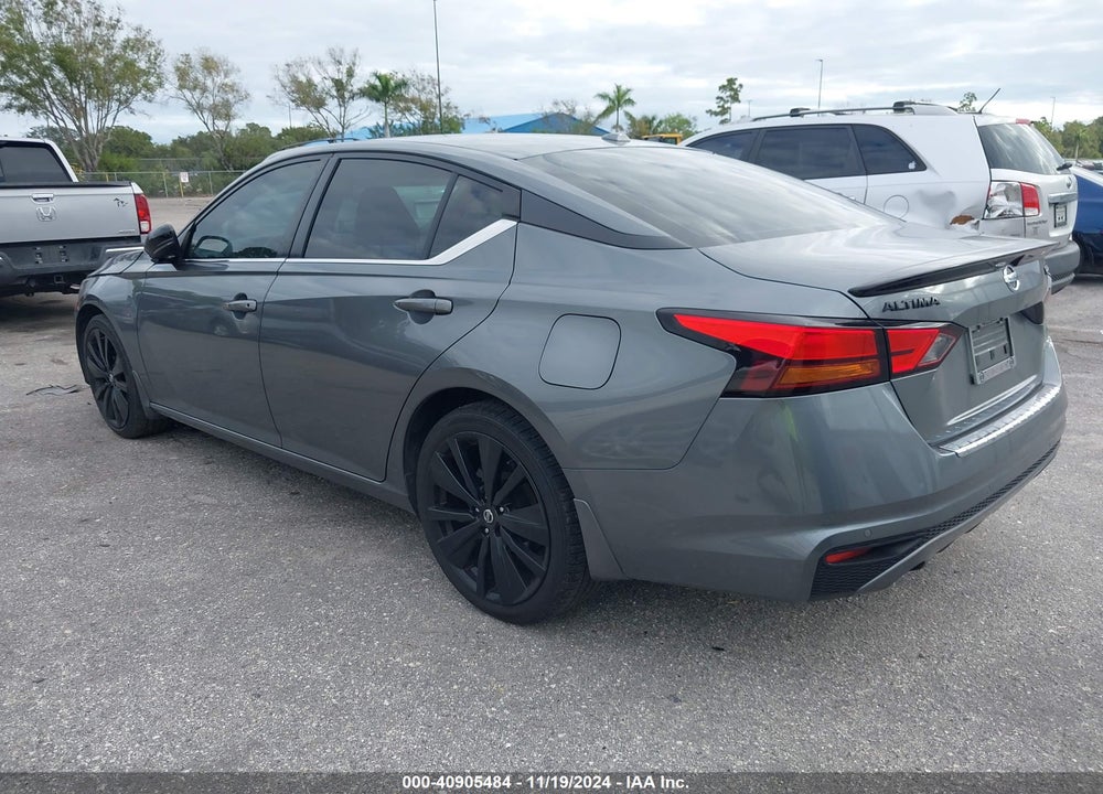 2022 NISSAN ALTIMA SR FWD VIN: 1N4BL4CVXNN348449