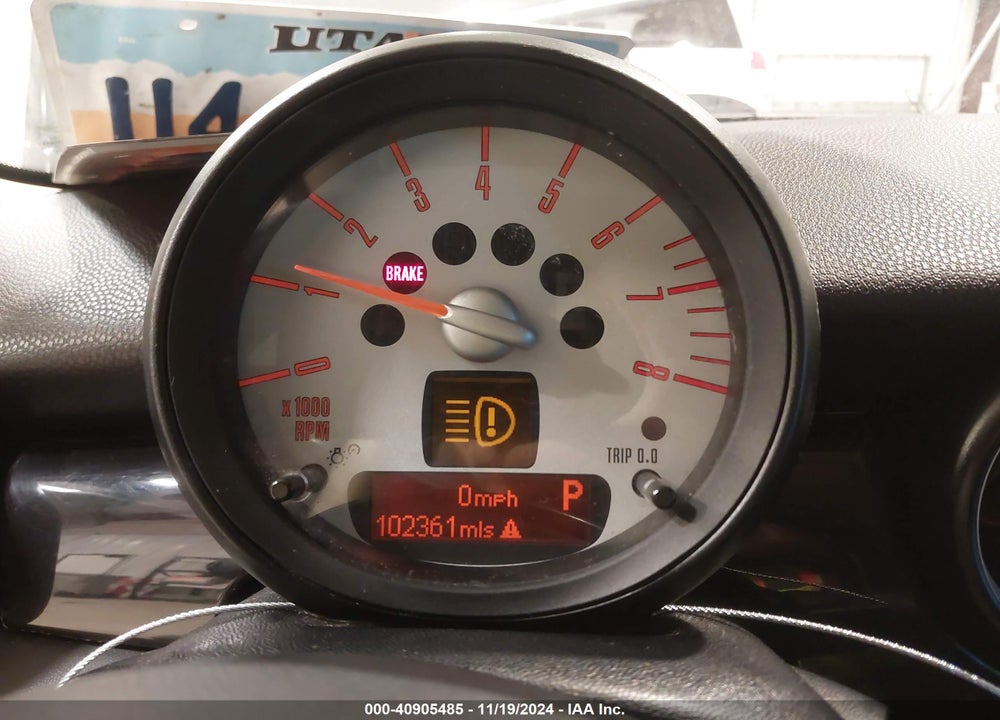 2011 MINI COOPER S VIN: WMWSV3C56BTY12677