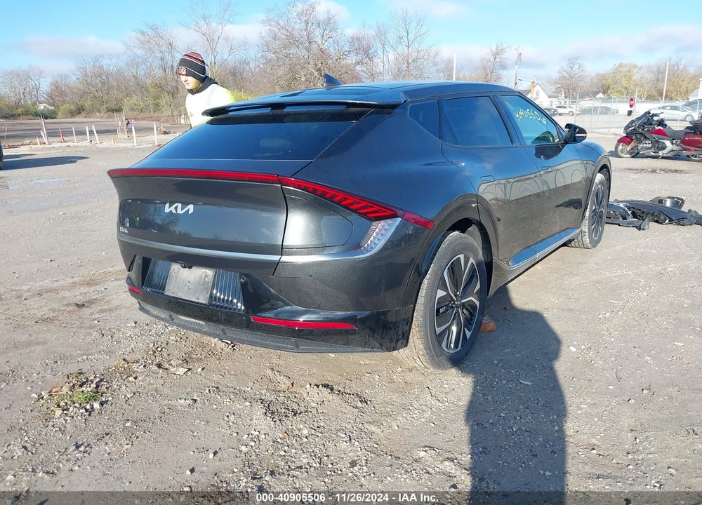 2022 KIA EV6 WIND VIN: KNDC34LAXN5048616