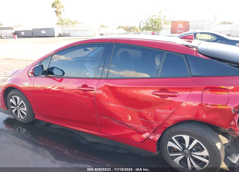 2017 TOYOTA PRIUS PRIME PREMIUM VIN: JTDKARFP8H3052808