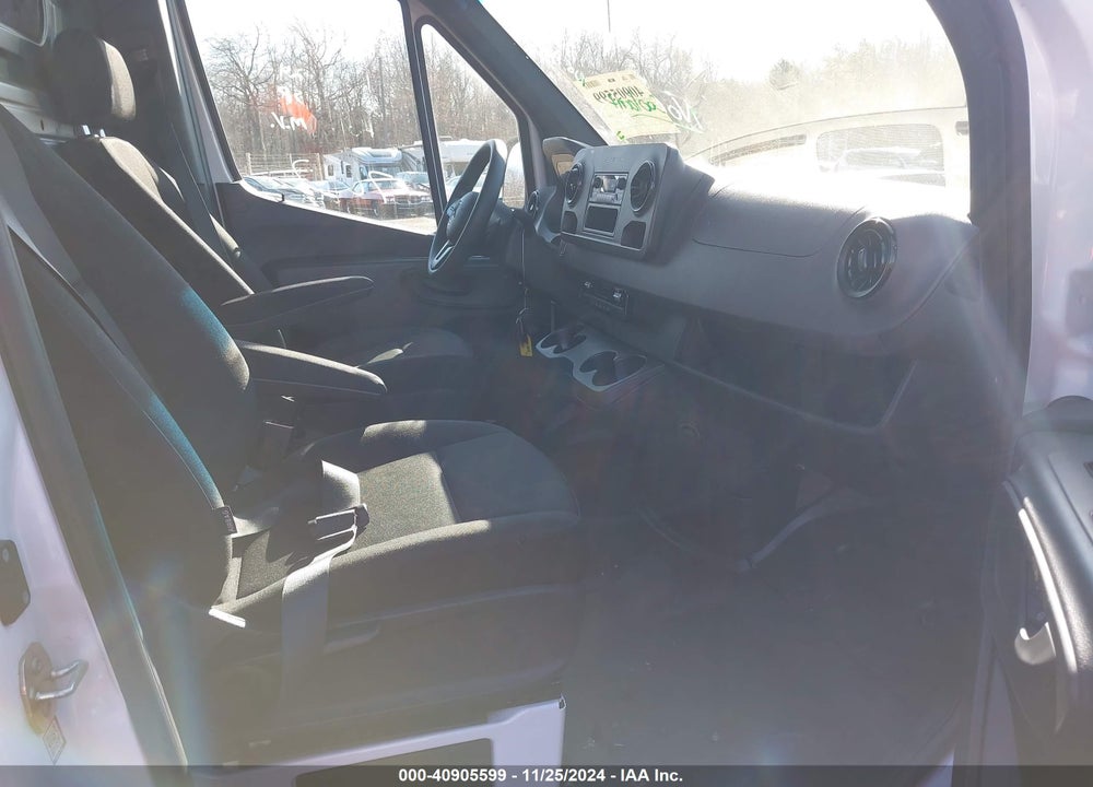 2022 MERCEDES-BENZ SPRINTER 2500 STANDARD ROOF V6 VIN: W1Y4EBHY9NT097077