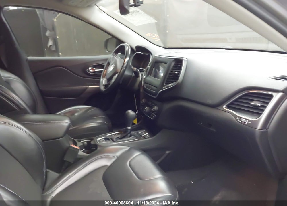 2019 JEEP CHEROKEE LATITUDE PLUS FWD VIN: 1C4PJLLN9KD164962