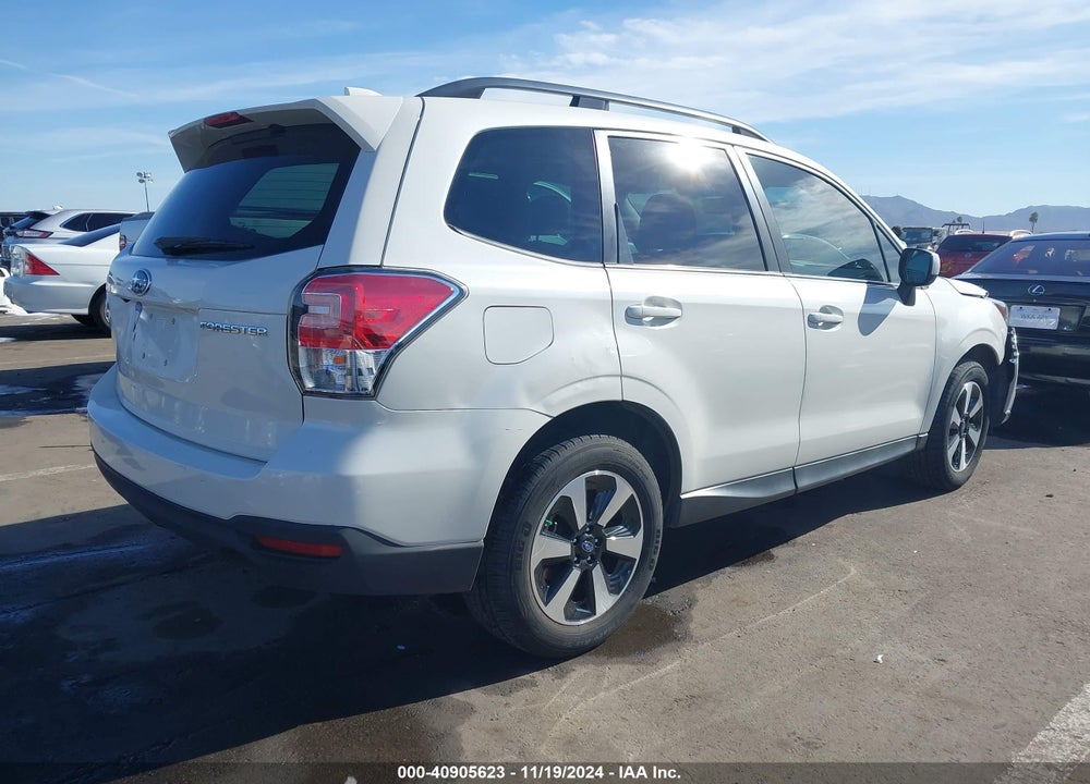 2018 SUBARU FORESTER 2.5I PREMIUM VIN: JF2SJAGC1JH452250