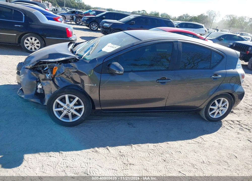 2013 TOYOTA PRIUS C ONE VIN: JTDKDTB35D1538487