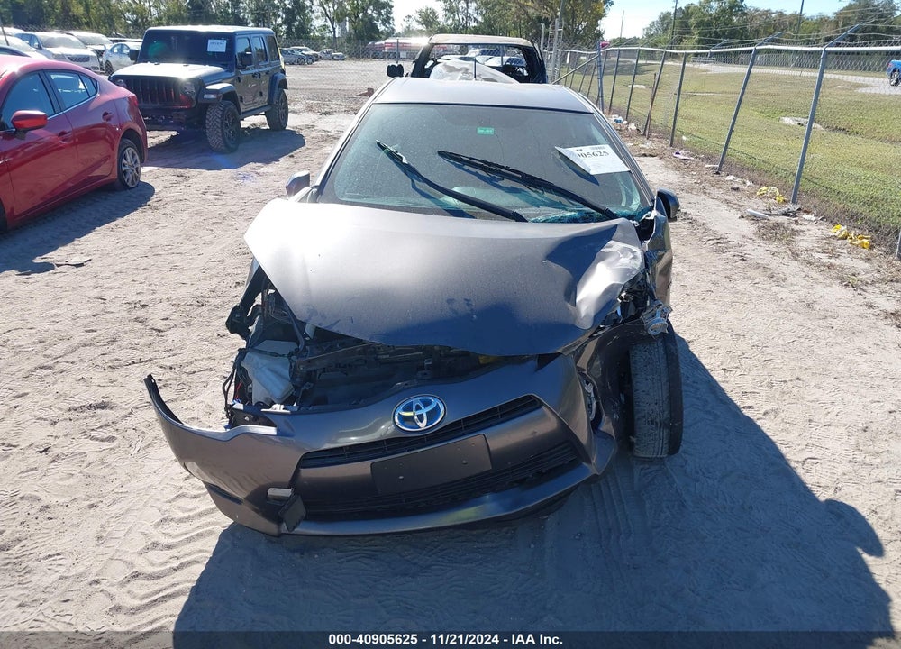 2013 TOYOTA PRIUS C ONE VIN: JTDKDTB35D1538487