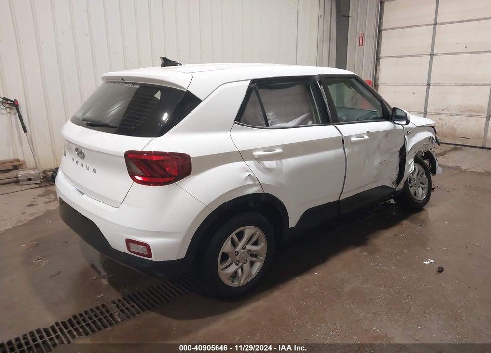 2021 HYUNDAI VENUE SE VIN: KMHRB8A38MU082014
