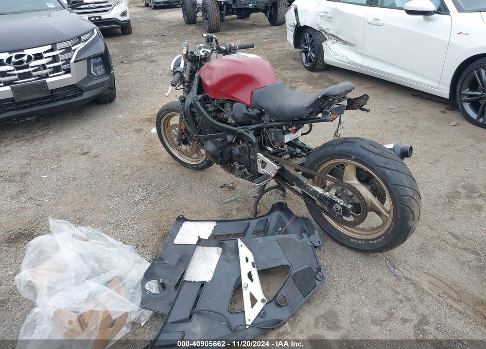1993 SUZUKI GSX750 F VIN: JS1GR78A2P2100782