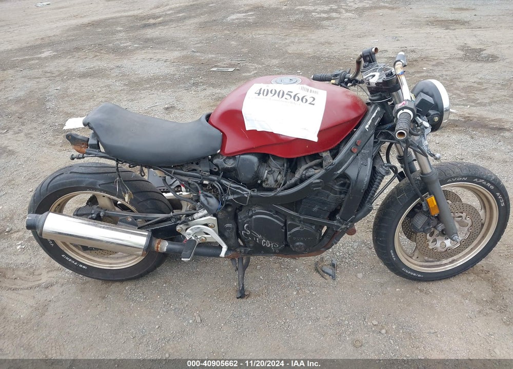 1993 SUZUKI GSX750 F VIN: JS1GR78A2P2100782