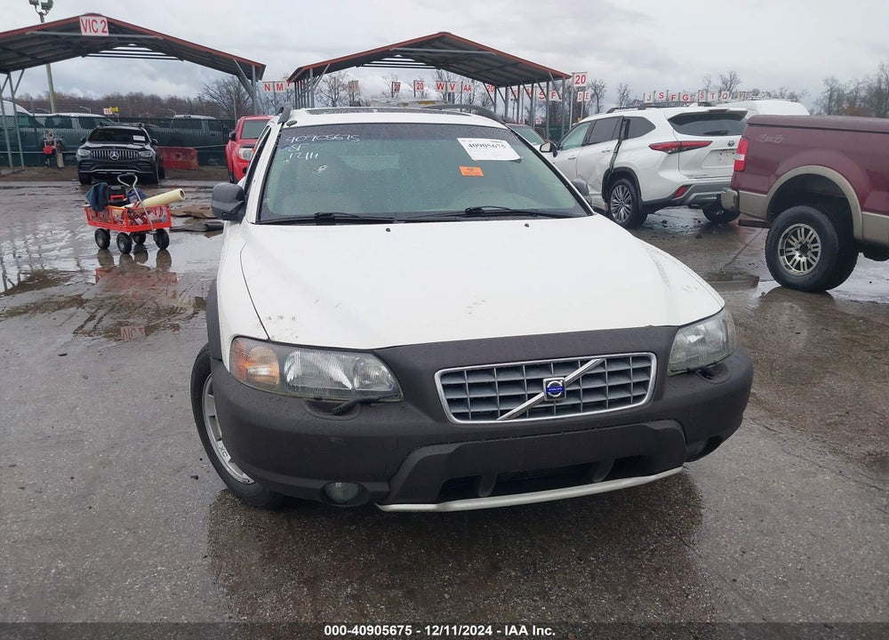 2001 VOLVO V70 XC VIN: YV1SZ58D511026201