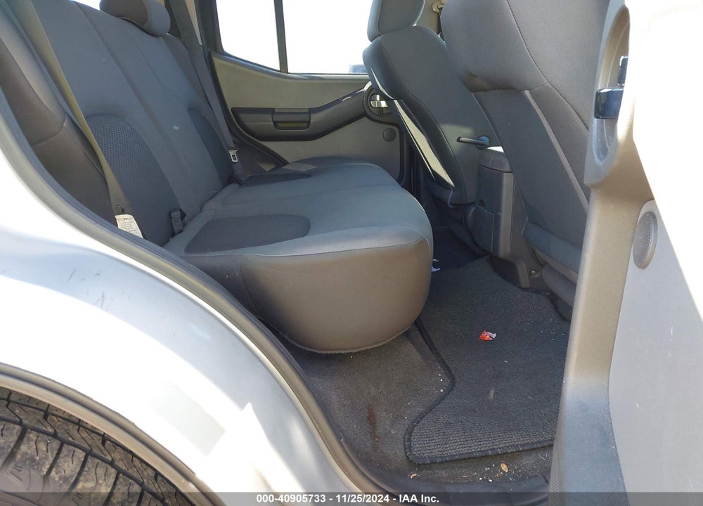 2009 NISSAN XTERRA S VIN: 5N1AN08U89C500315