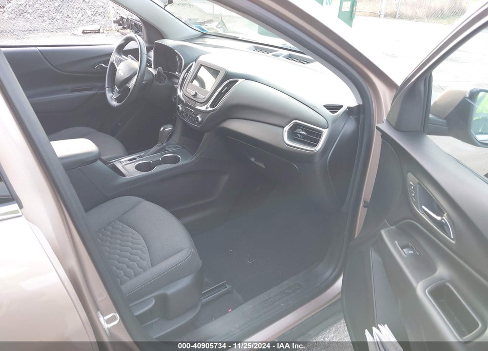 2019 CHEVROLET EQUINOX LT VIN: 2GNAXUEV6K6225052