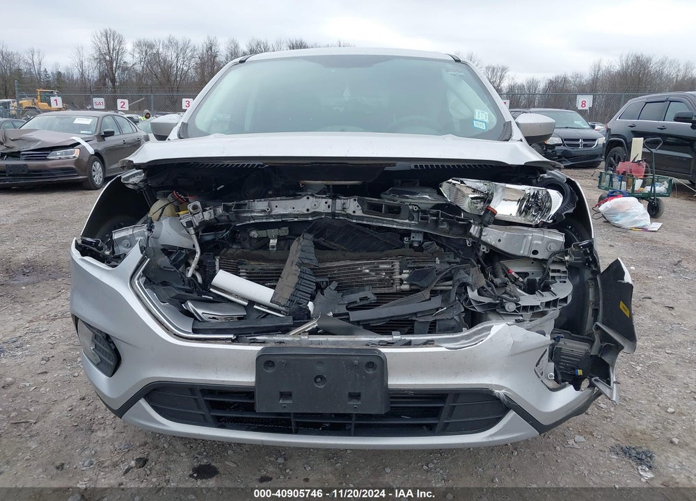 2017 FORD ESCAPE SE VIN: 1FMCU9G91HUB67185