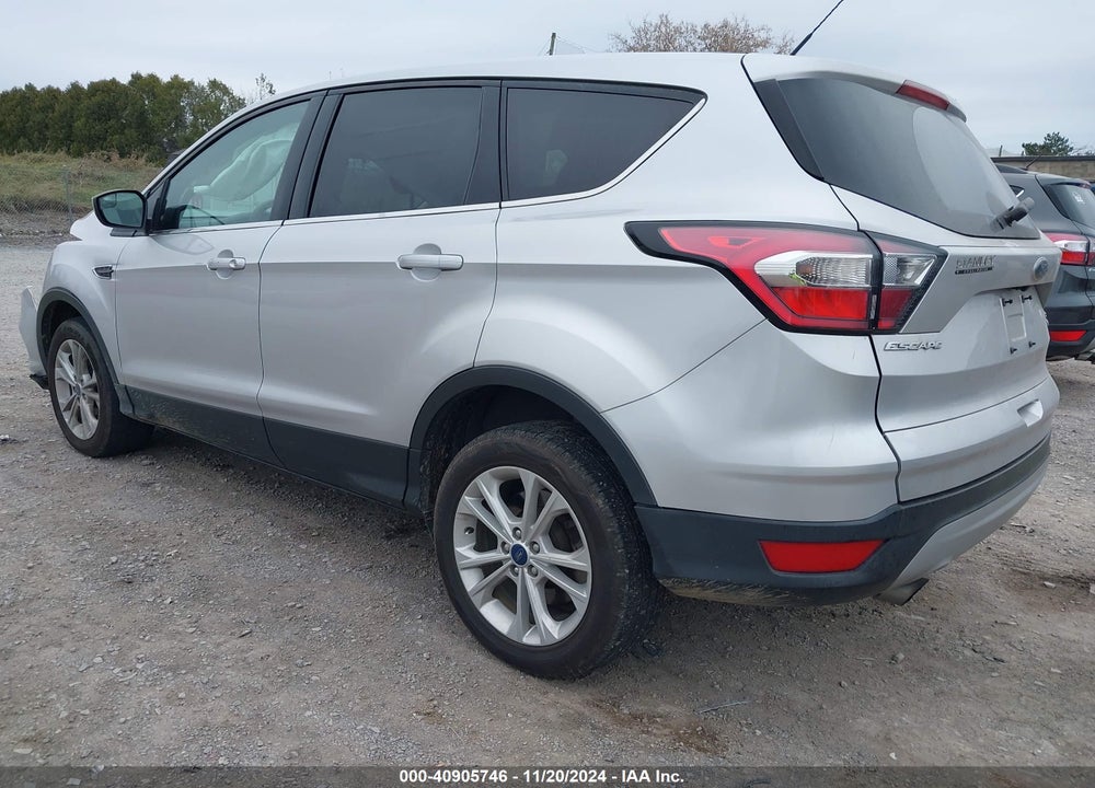 2017 FORD ESCAPE SE VIN: 1FMCU9G91HUB67185