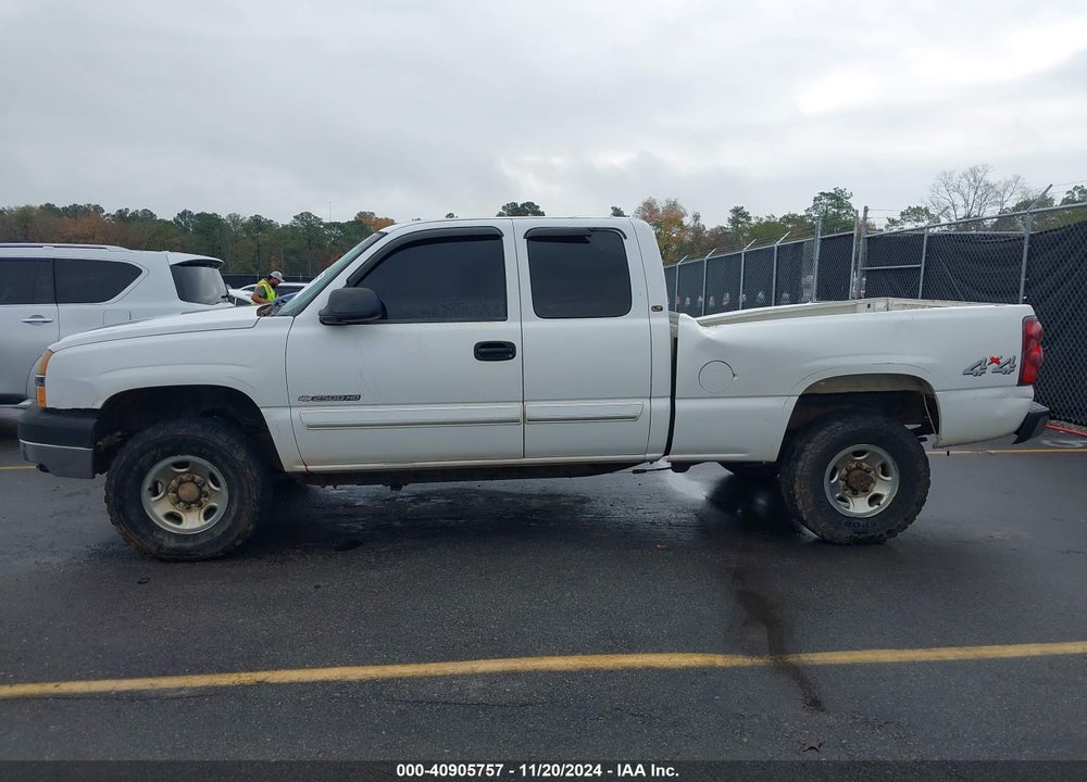 2003 CHEVROLET SILVERADO 2500HD LS VIN: 1GCHK29U93E292365