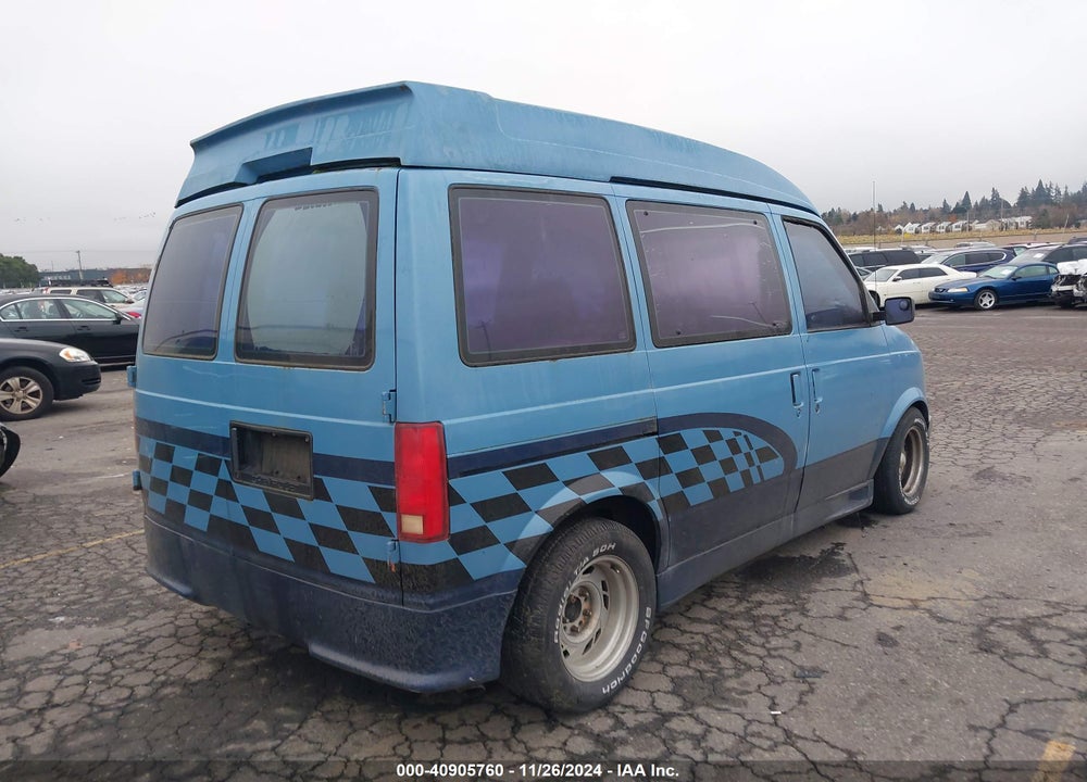 1985 CHEVROLET ASTRO VIN: 1G8CM15N3FB123519
