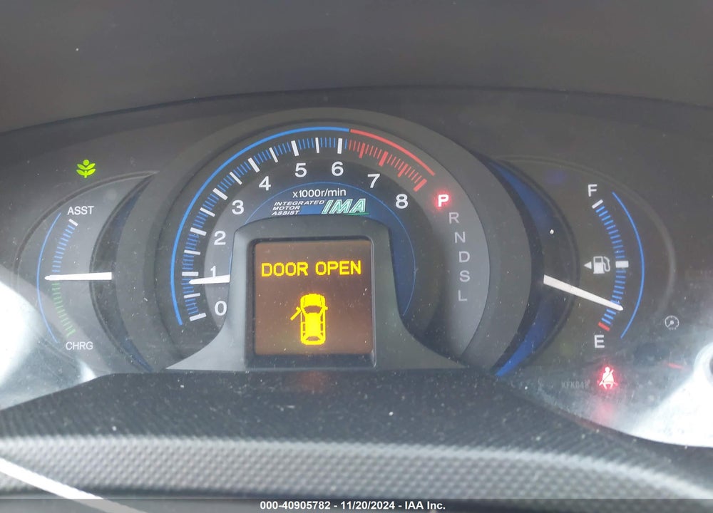 2014 HONDA INSIGHT LX VIN: JHMZE2H56ES003211