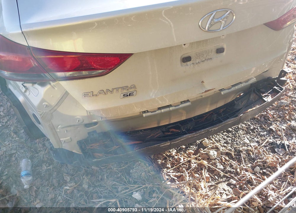 2017 HYUNDAI ELANTRA SE VIN: 5NPD74LF9HH202886