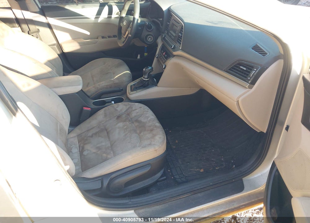 2017 HYUNDAI ELANTRA SE VIN: 5NPD74LF9HH202886