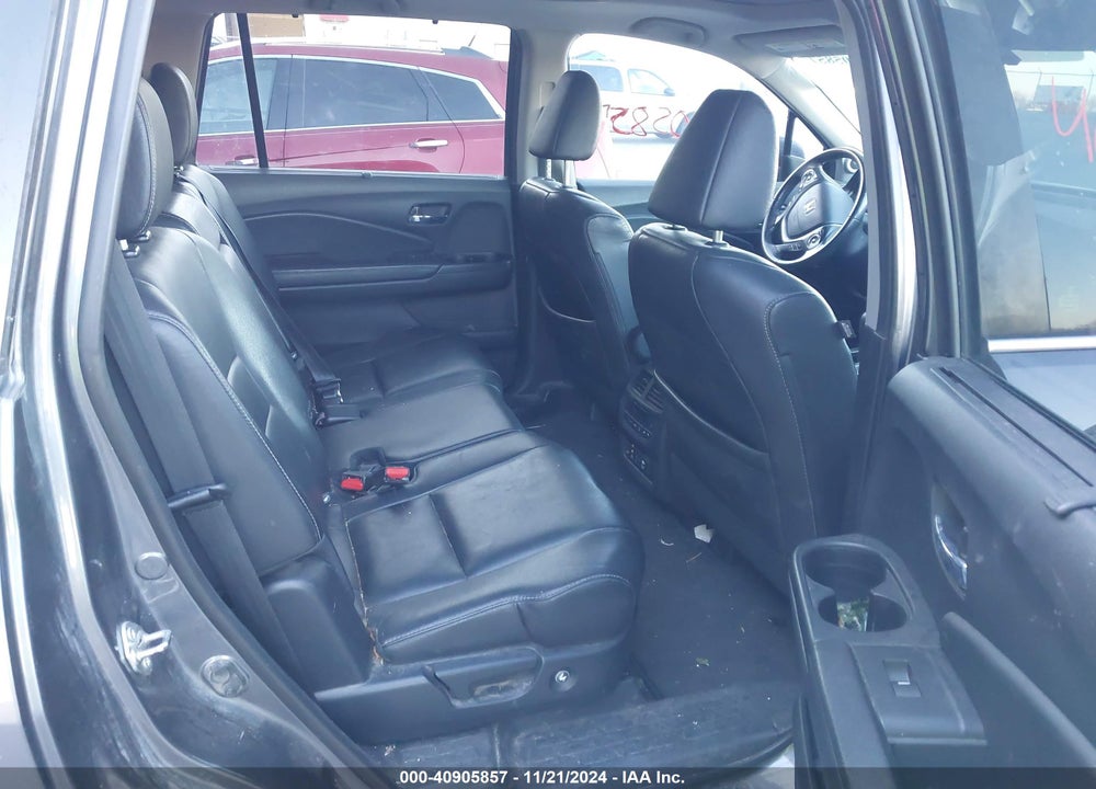 2017 HONDA PILOT EX-L VIN: 5FNYF6H85HB004010