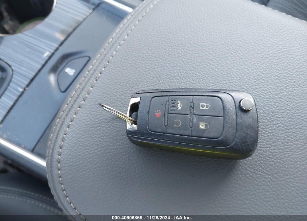 2019 CHEVROLET IMPALA LT VIN: 1G11Z5SA9KU100597