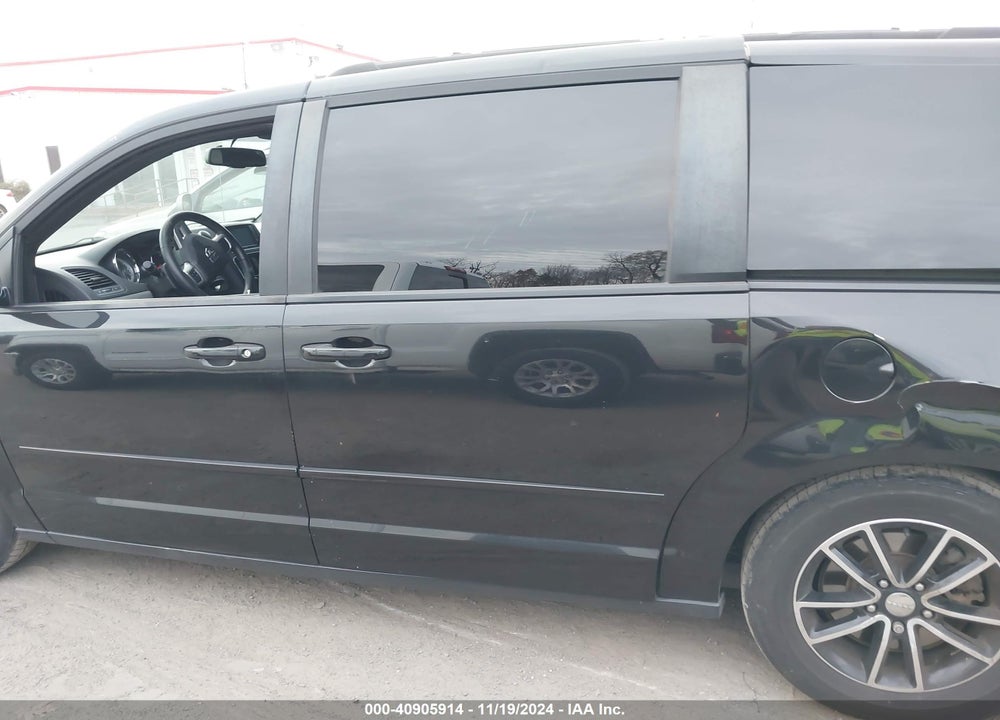 2016 DODGE GRAND CARAVAN R/T VIN: 2C4RDGEG6GR196651