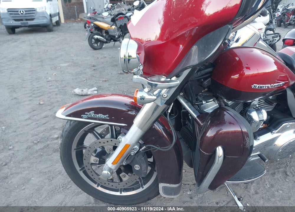 2018 HARLEY-DAVIDSON FLHTKL ULTRA LIMITED LOW VIN: 1HD1KKD14JB642044