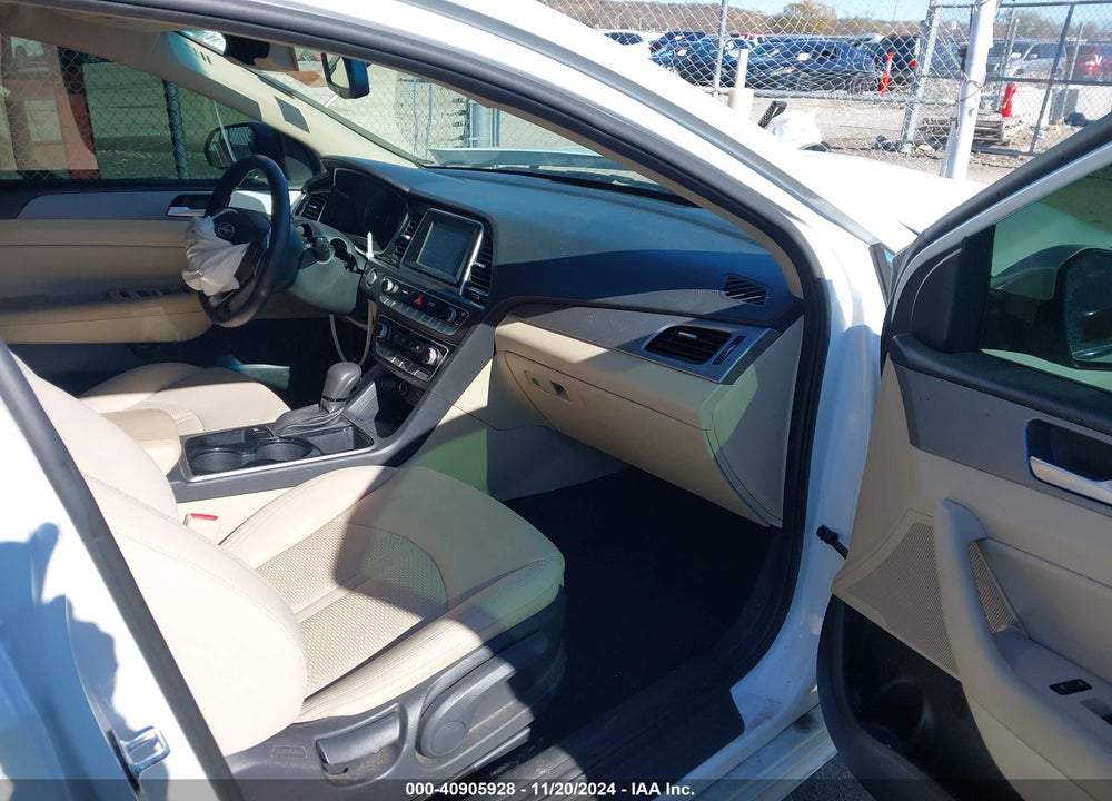 2018 HYUNDAI SONATA VIN: 5NPE34AF5JH664404