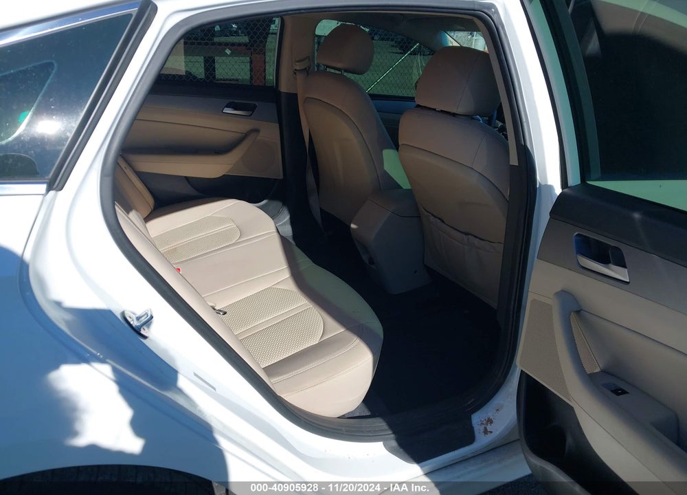 2018 HYUNDAI SONATA VIN: 5NPE34AF5JH664404