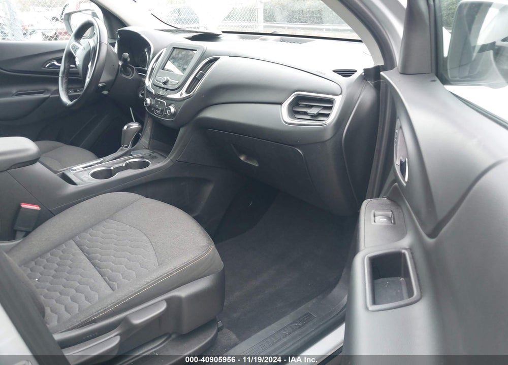 2019 CHEVROLET EQUINOX LT VIN: 2GNAXJEV8K6268306
