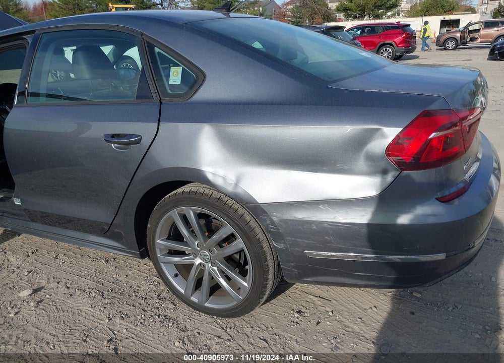 2018 VOLKSWAGEN PASSAT 2.0T R-LINE/2.0T S VIN: 1VWAA7A30JC000127