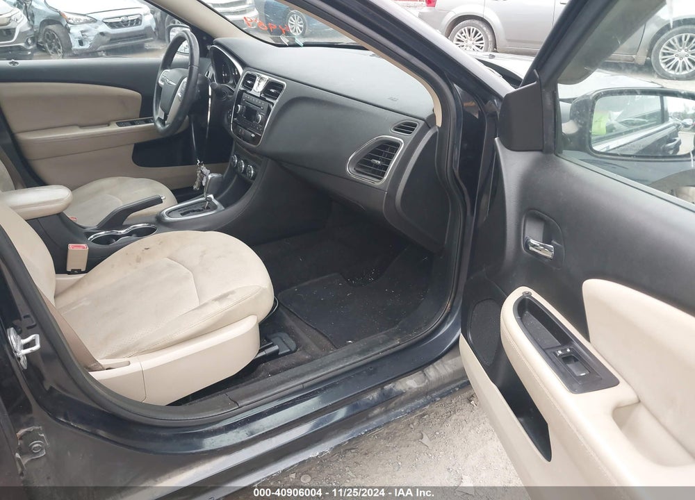 2011 CHRYSLER 200 TOURING VIN: 1C3BC1FG4BN504989