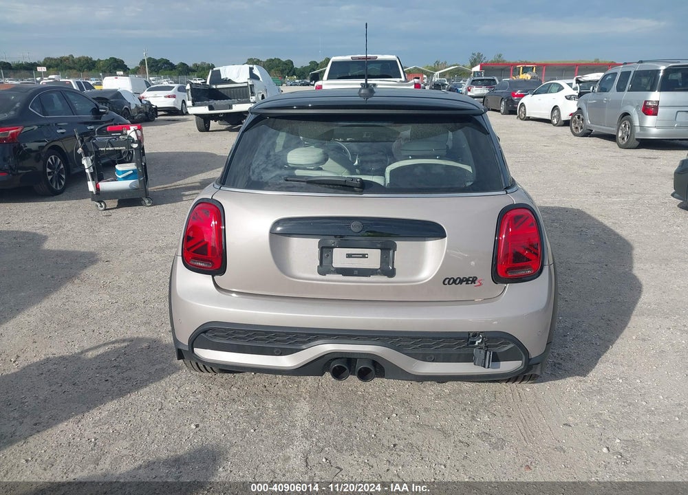 2024 MINI COOPER VIN: WMW53DH04R2U93107