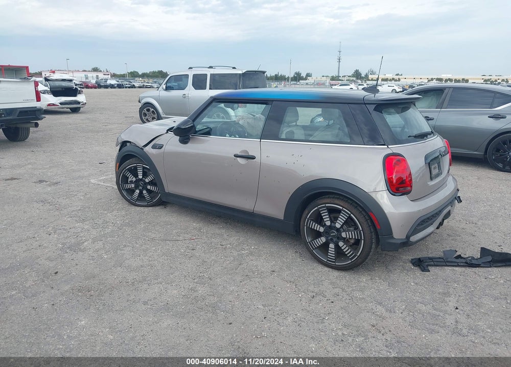 2024 MINI COOPER VIN: WMW53DH04R2U93107
