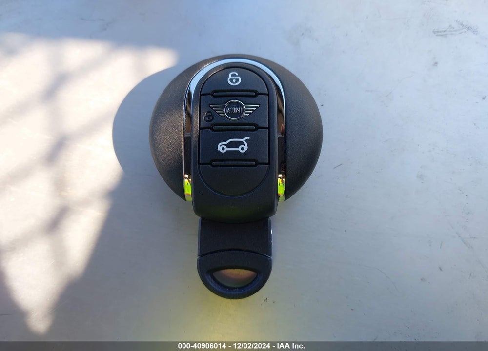 2024 MINI COOPER VIN: WMW53DH04R2U93107