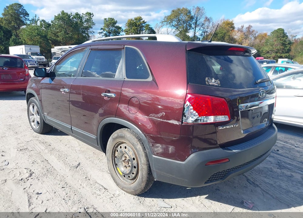 2013 KIA SORENTO EX VIN: 5XYKUCA67DG320417
