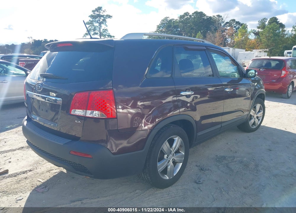 2013 KIA SORENTO EX VIN: 5XYKUCA67DG320417