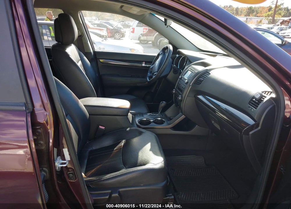 2013 KIA SORENTO EX VIN: 5XYKUCA67DG320417