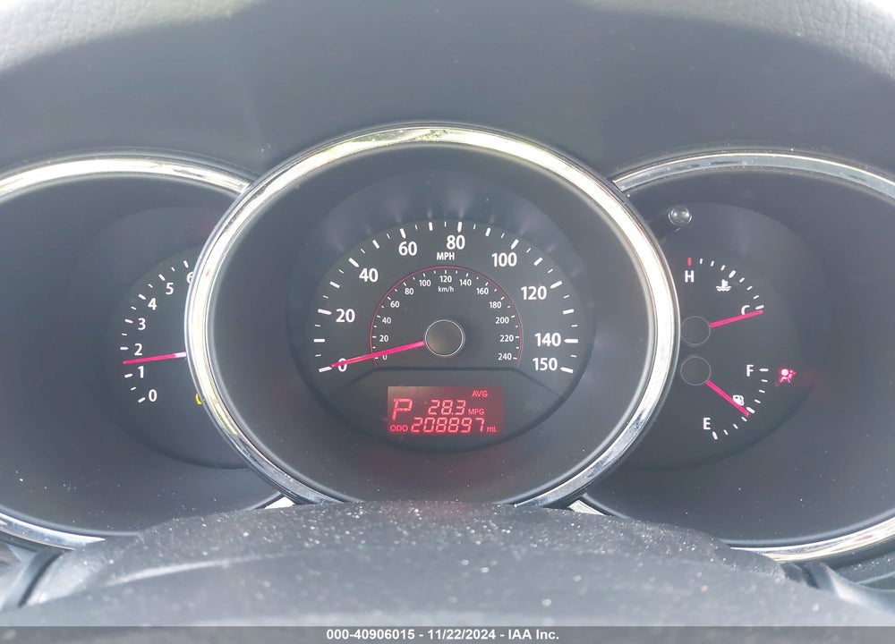 2013 KIA SORENTO EX VIN: 5XYKUCA67DG320417