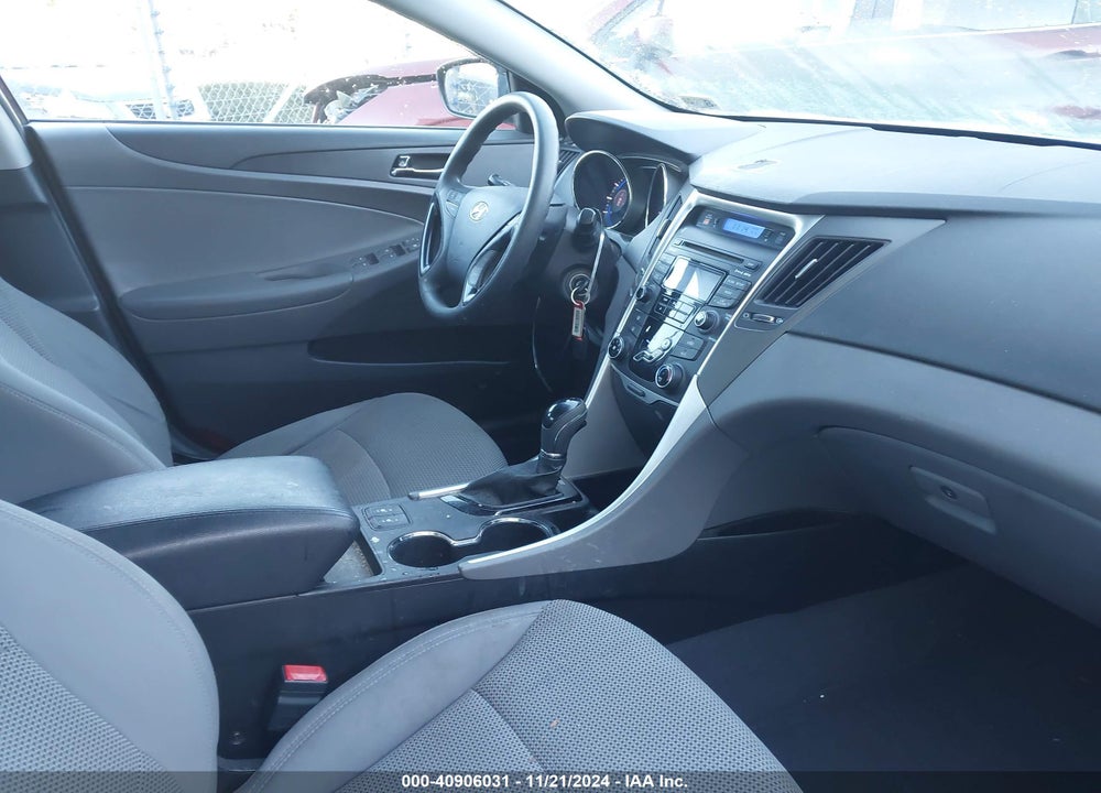 2013 HYUNDAI SONATA GLS VIN: 5NPEB4AC4DH578997