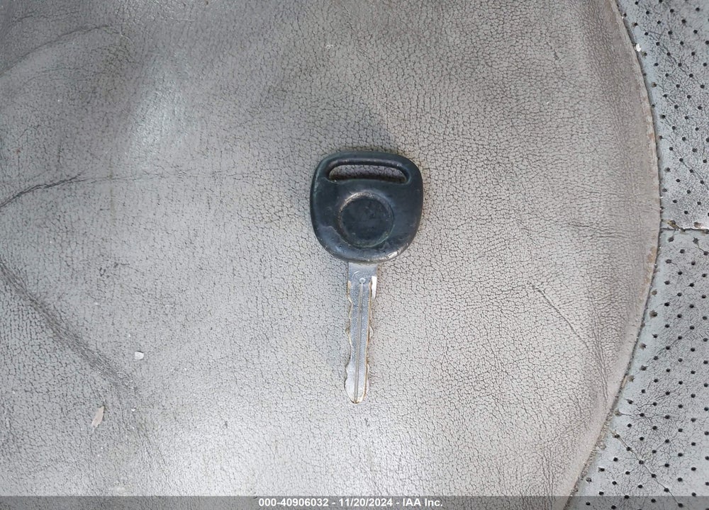 2003 CADILLAC ESCALADE STANDARD VIN: 1GYEK63N53R175378