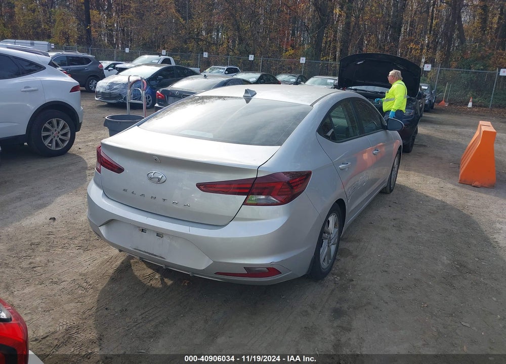 2020 HYUNDAI ELANTRA SEL VIN: 5NPD84LF6LH537500