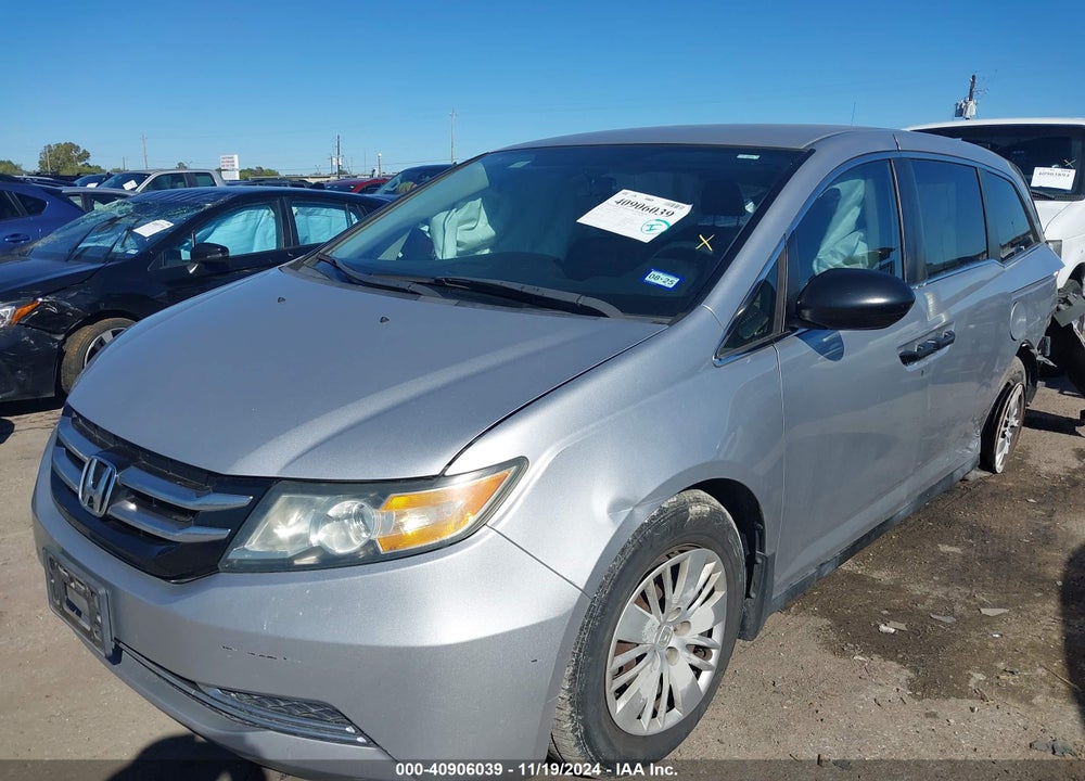 2015 HONDA ODYSSEY LX VIN: 5FNRL5H21FB002657