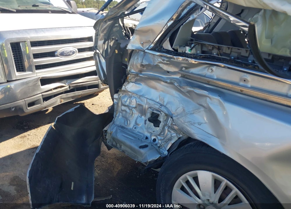 2015 HONDA ODYSSEY LX VIN: 5FNRL5H21FB002657