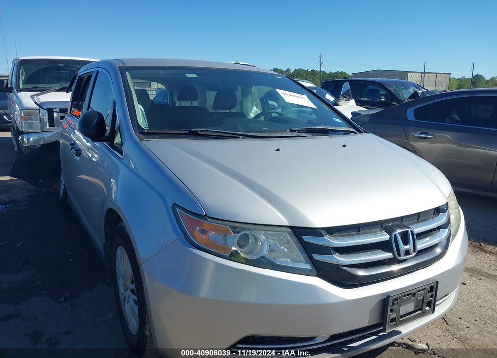 2015 HONDA ODYSSEY LX VIN: 5FNRL5H21FB002657