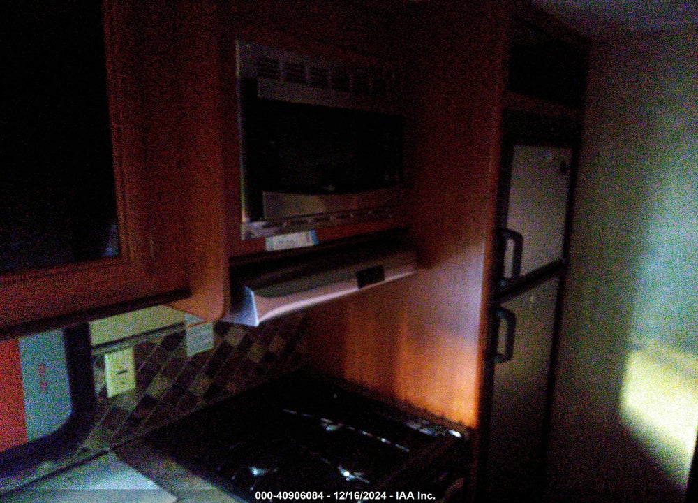 2015 FORR RIVER SAL VIN: 4X4TSMF2XFA313240