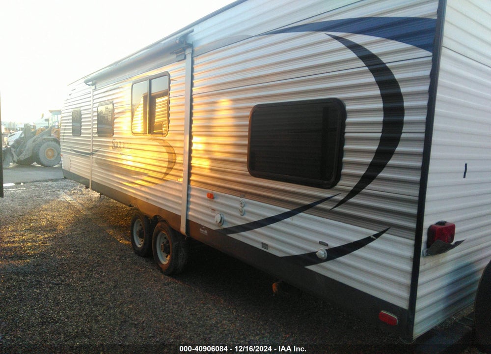 2015 FORR RIVER SAL VIN: 4X4TSMF2XFA313240